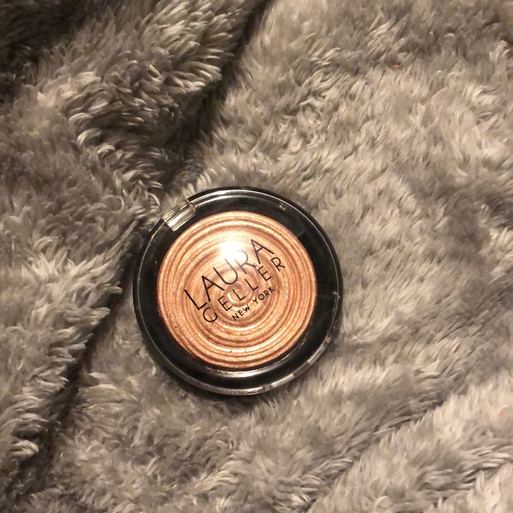 Laura Geller illuminator